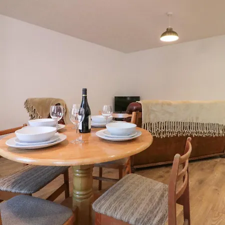 Salmon Leap 1 Hotel *